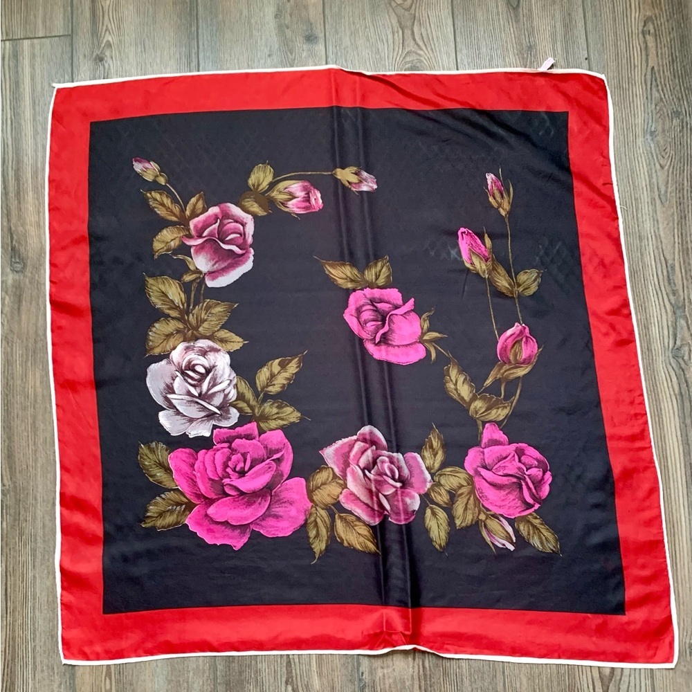 Italian Style scarf 31/31 inch